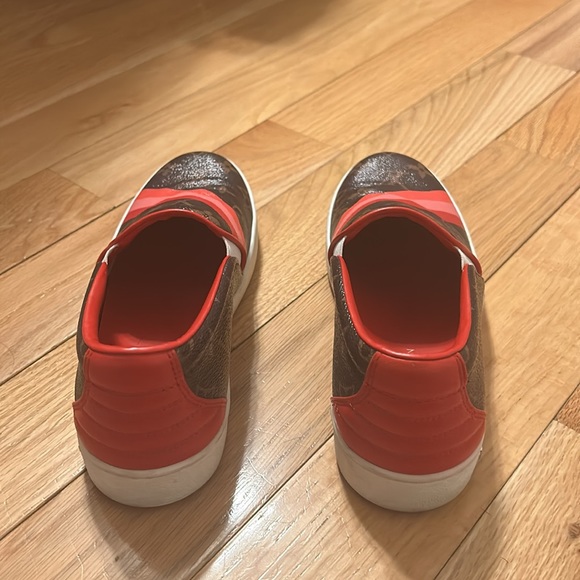 Louis Vuitton slip on shoes - Picture 2 of 9